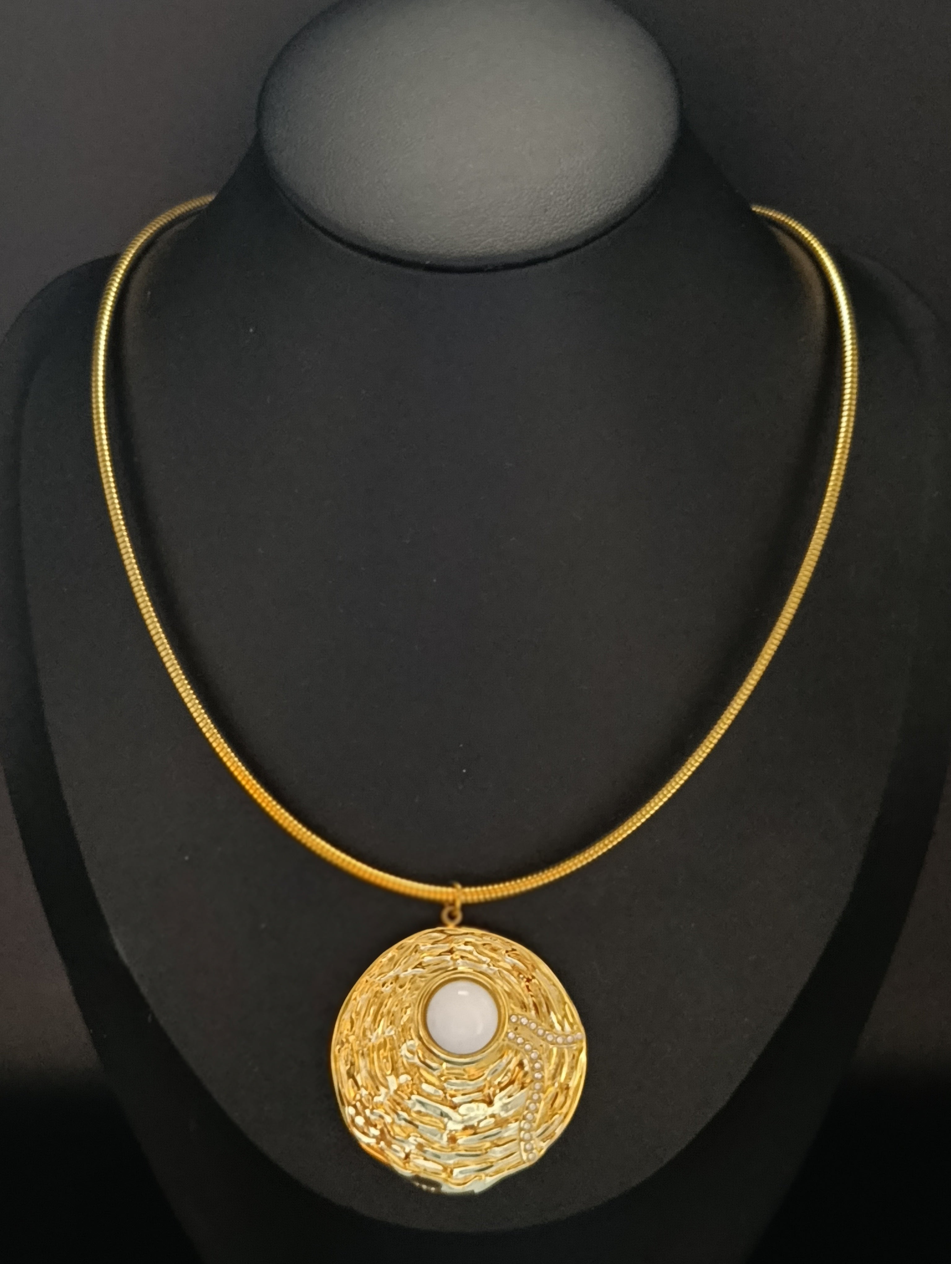 Collier Agatha