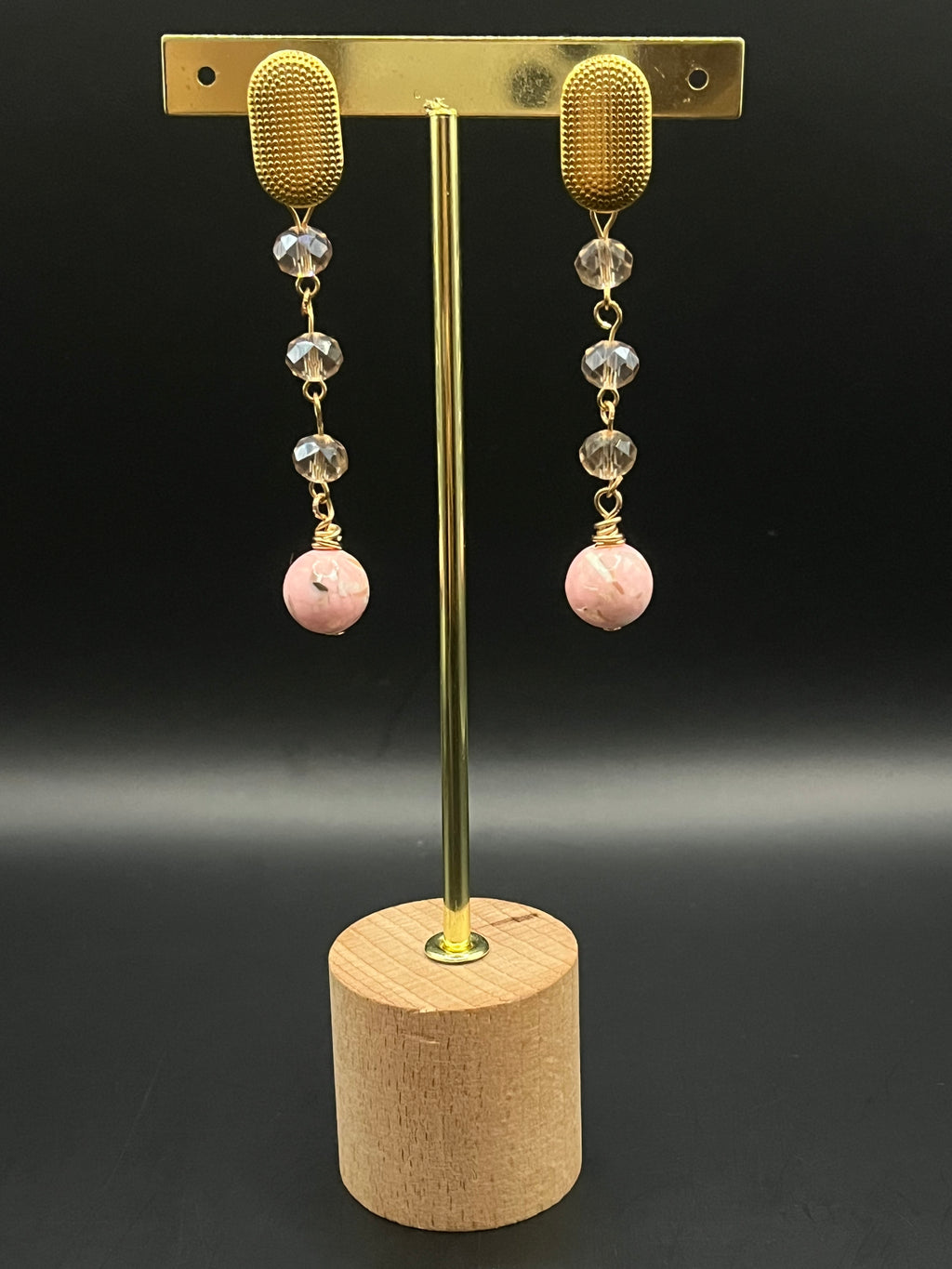 Pierres roses pendantes